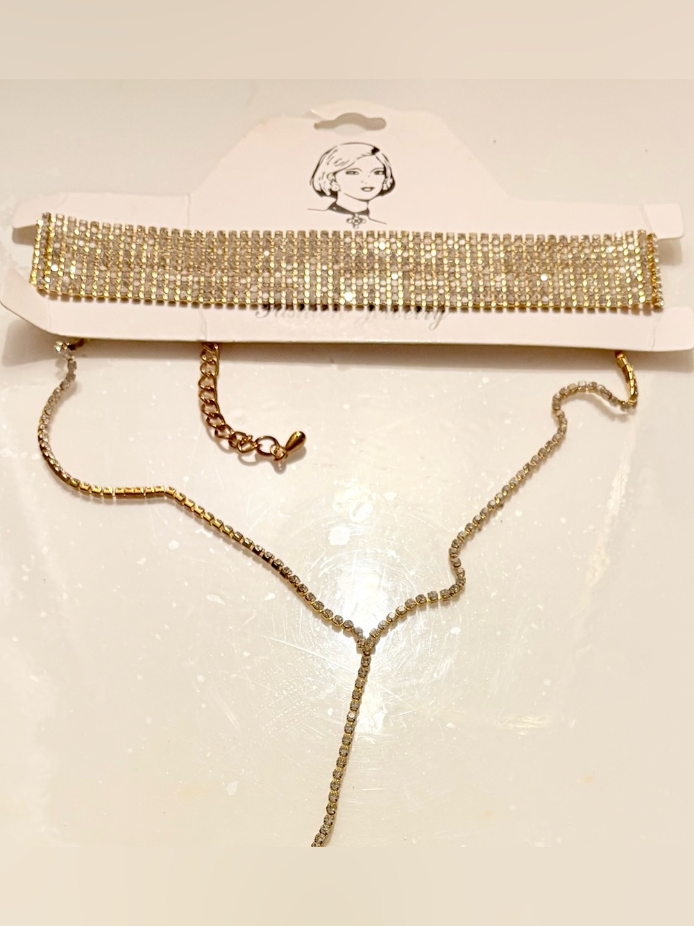 Gold Crystal Layered Rhinestone Y-Drop Cable
Chain Necklace Choker
